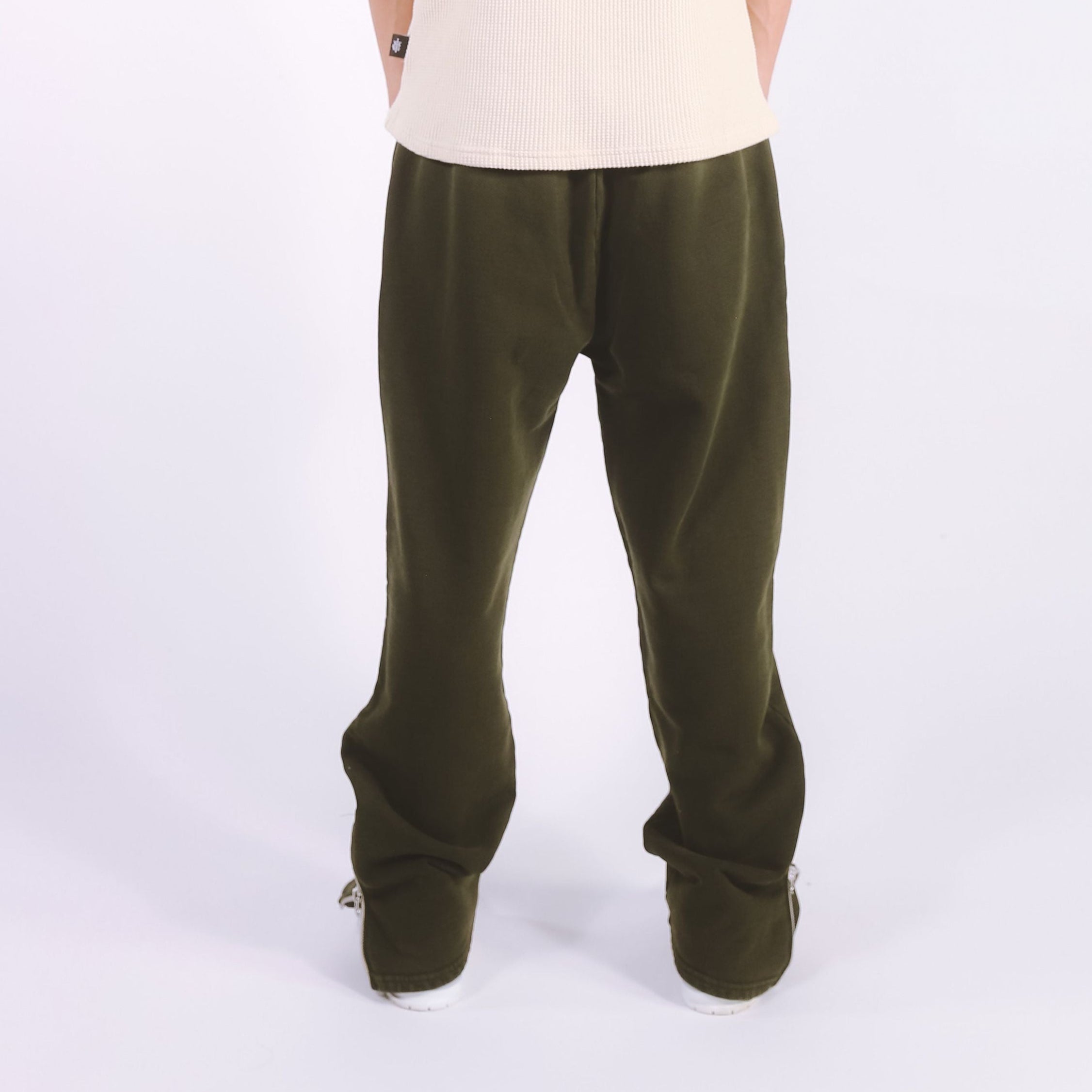 Outside Zip Pant