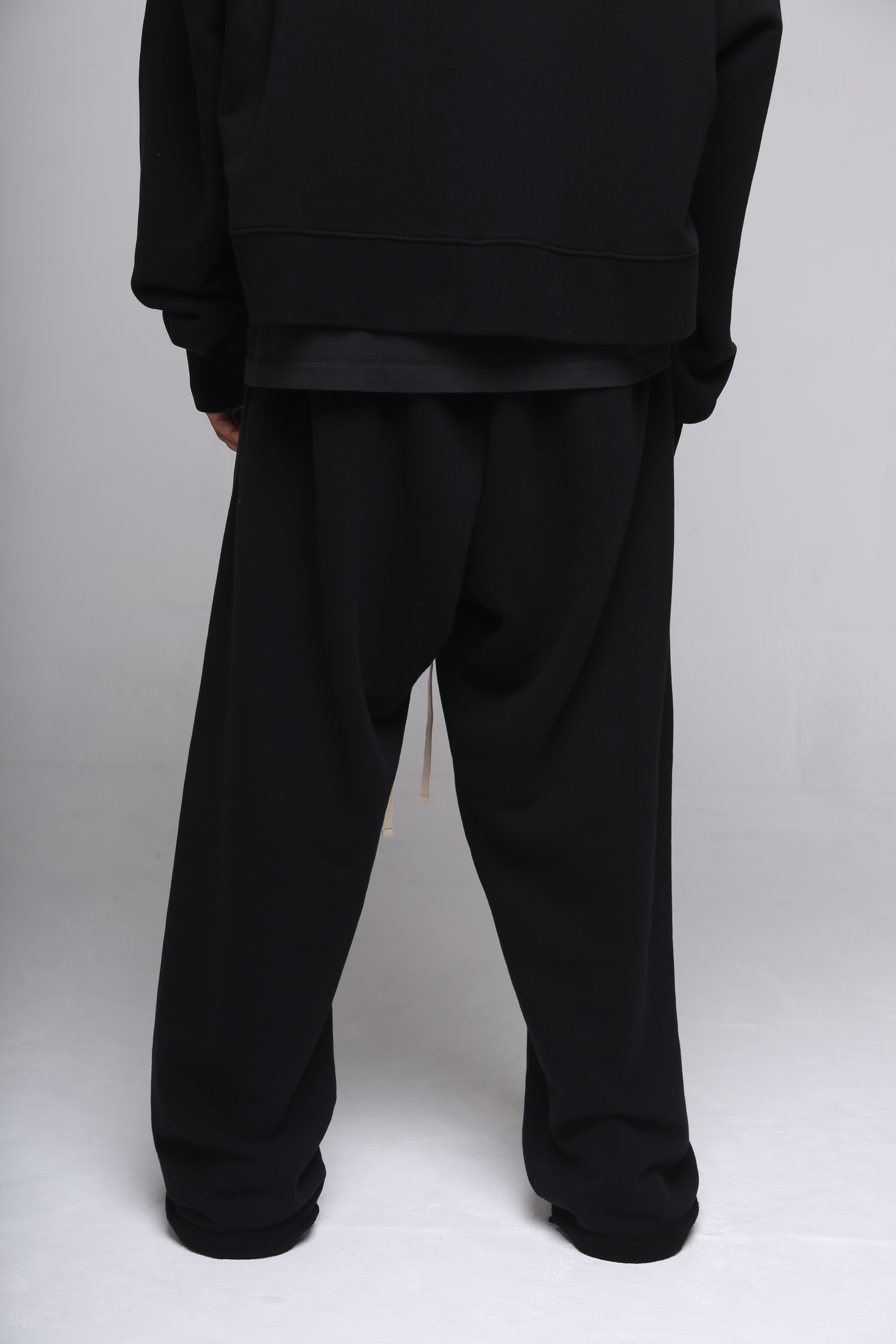 Wide Body Pant