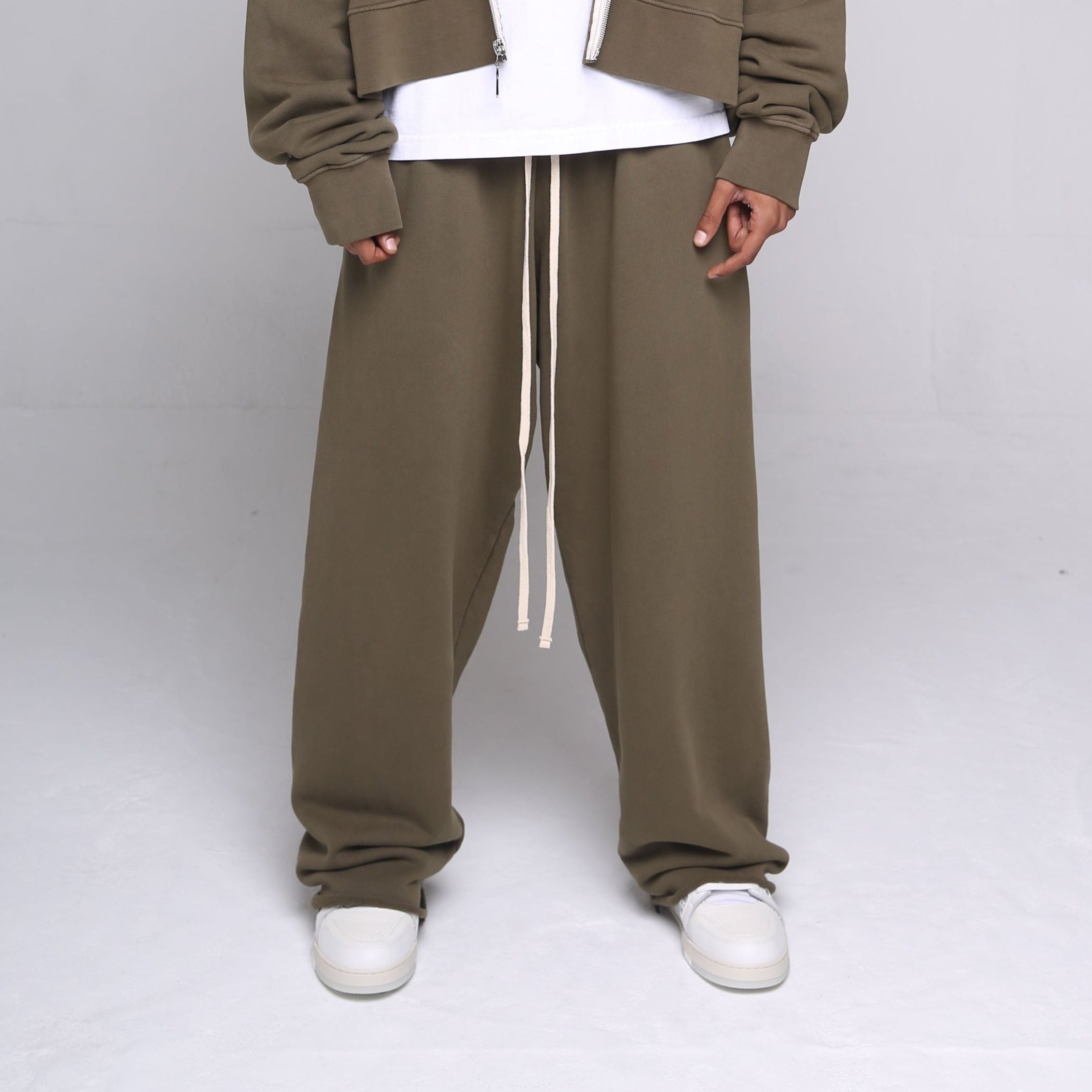 Wide Body Pants